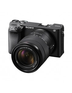 Sony Alpha 6400 + 18-135mm...