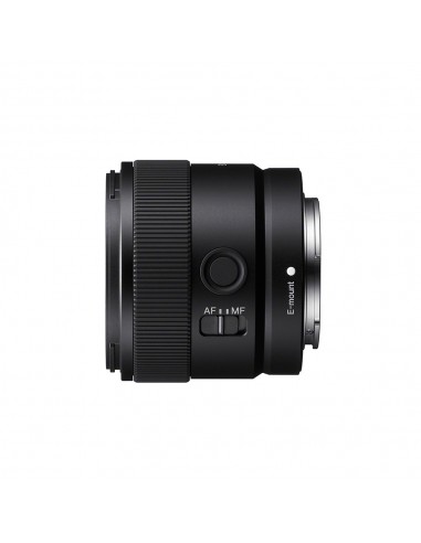 Sony E 11mm f/1.8 (SEL11F18) Sony E 11mm f/1.8 (SEL11F18)