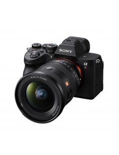 Sony FE 16-35mm f/2.8 G...