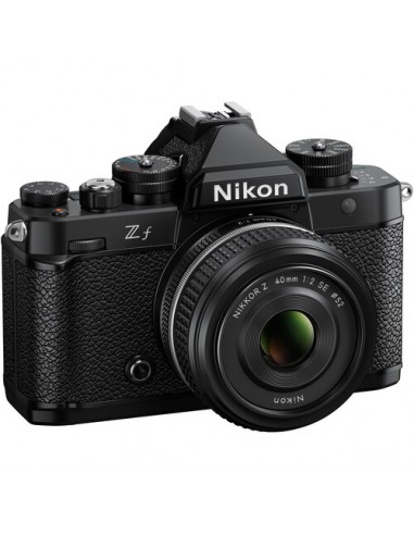 Nikon Zf + Z 40mm f/2 SE (Nero)