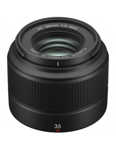 Fujifilm XC 35mm f/2.0