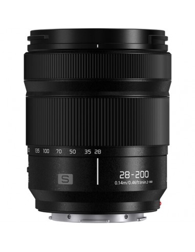 Panasonic Lumix S 28-200mm f/4-7.1...