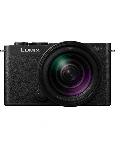 Panasonic Lumix S9 + 28-200mm f/4-7.1...