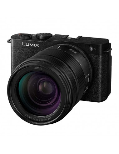 Panasonic Lumix S9 + 28-200mm f/4-7.1...