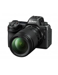 Nikon Z6 III + 24-200mm...