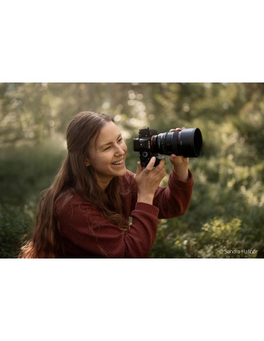 Sony FE 85mm f/1.4 G Master II...