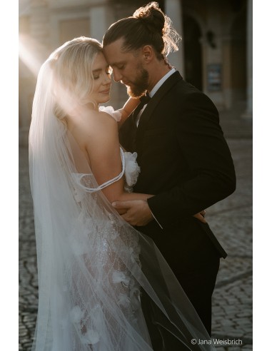 Sony FE 85mm f/1.4 G Master II...