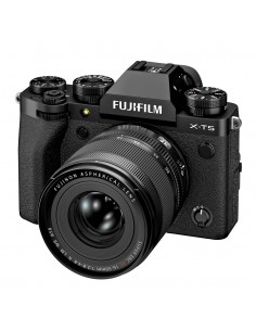 Fujifilm X-T5 + XF 16-50mm...