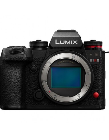 Panasonic Lumix S1RII + S 24-105mm...