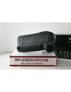 Nikon MB-D12 impugnatura...