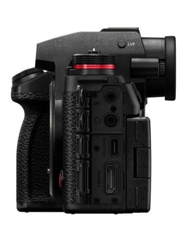 Panasonic Lumix S1II + S 24-105mm f/4...