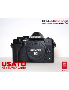 Olympus OM-D E-M10 Mark...