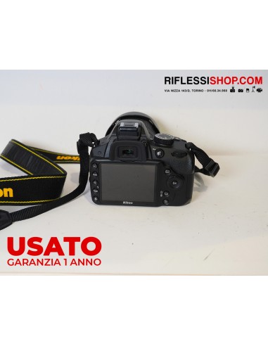 Nikon D3200 + 18-105mm f/3.5-5.6 G ED...