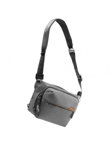 Peak Design Everyday Sling v2 6L... Peak Design Everyday Sling v2 6L...