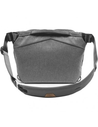 Peak Design Everyday Sling v2 6L... Peak Design Everyday Sling v2 6L...