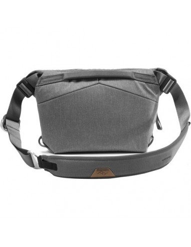 Peak Design Everyday Sling v2 3L... Peak Design Everyday Sling v2 3L...