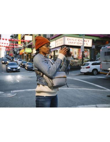 Peak Design Everyday Sling v2 3L... Peak Design Everyday Sling v2 3L...