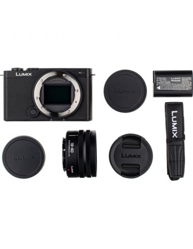 Panasonic Lumix S9 + 18-40mm...