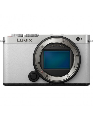 Panasonic Lumix S9 + 18-40mm...