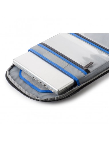 Think Tank StreetWalker Rolling...