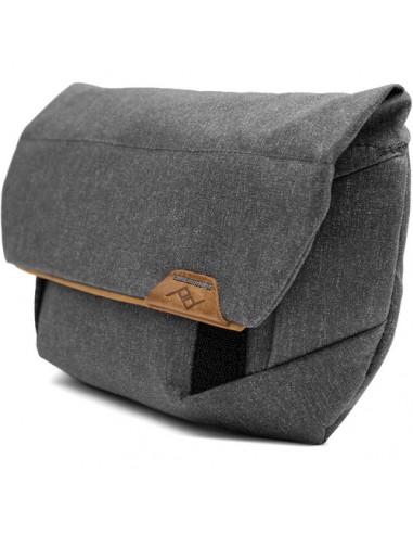 Peak Design Field Pouch V2 Charcoal